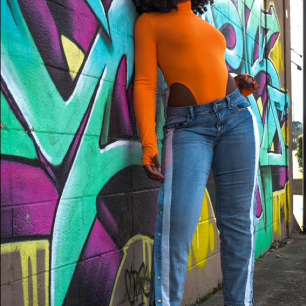 VIBES🔥 - Picture 3 of 3